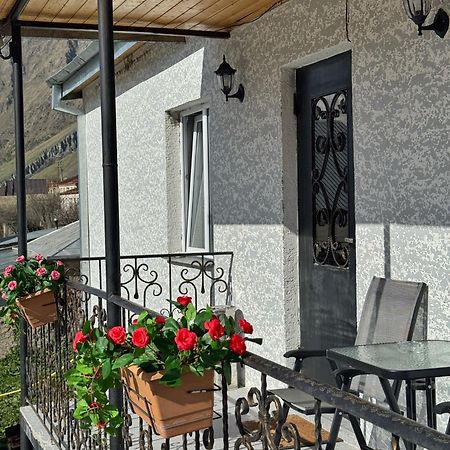 Hotel Elia Kazbegi Екстер'єр фото