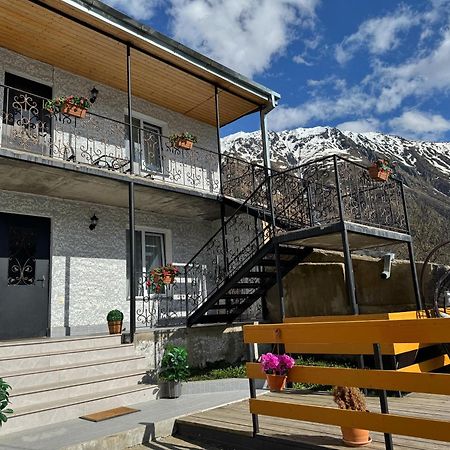 Hotel Elia Kazbegi Екстер'єр фото