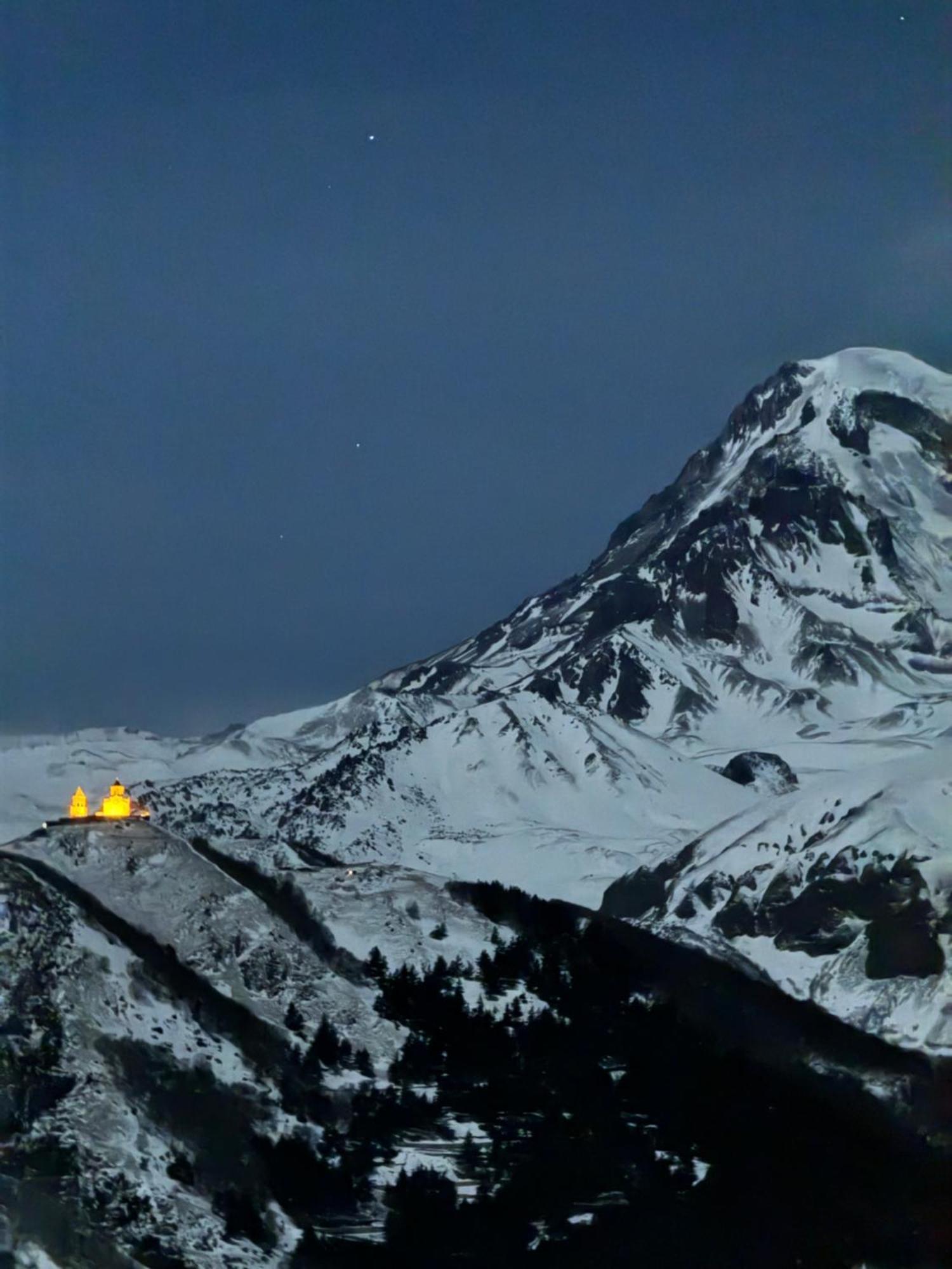 Hotel Elia Kazbegi Екстер'єр фото