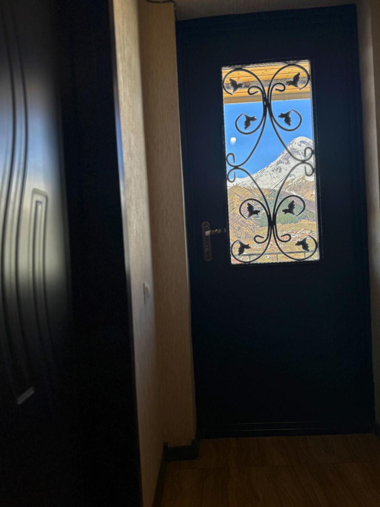 Hotel Elia Kazbegi Екстер'єр фото