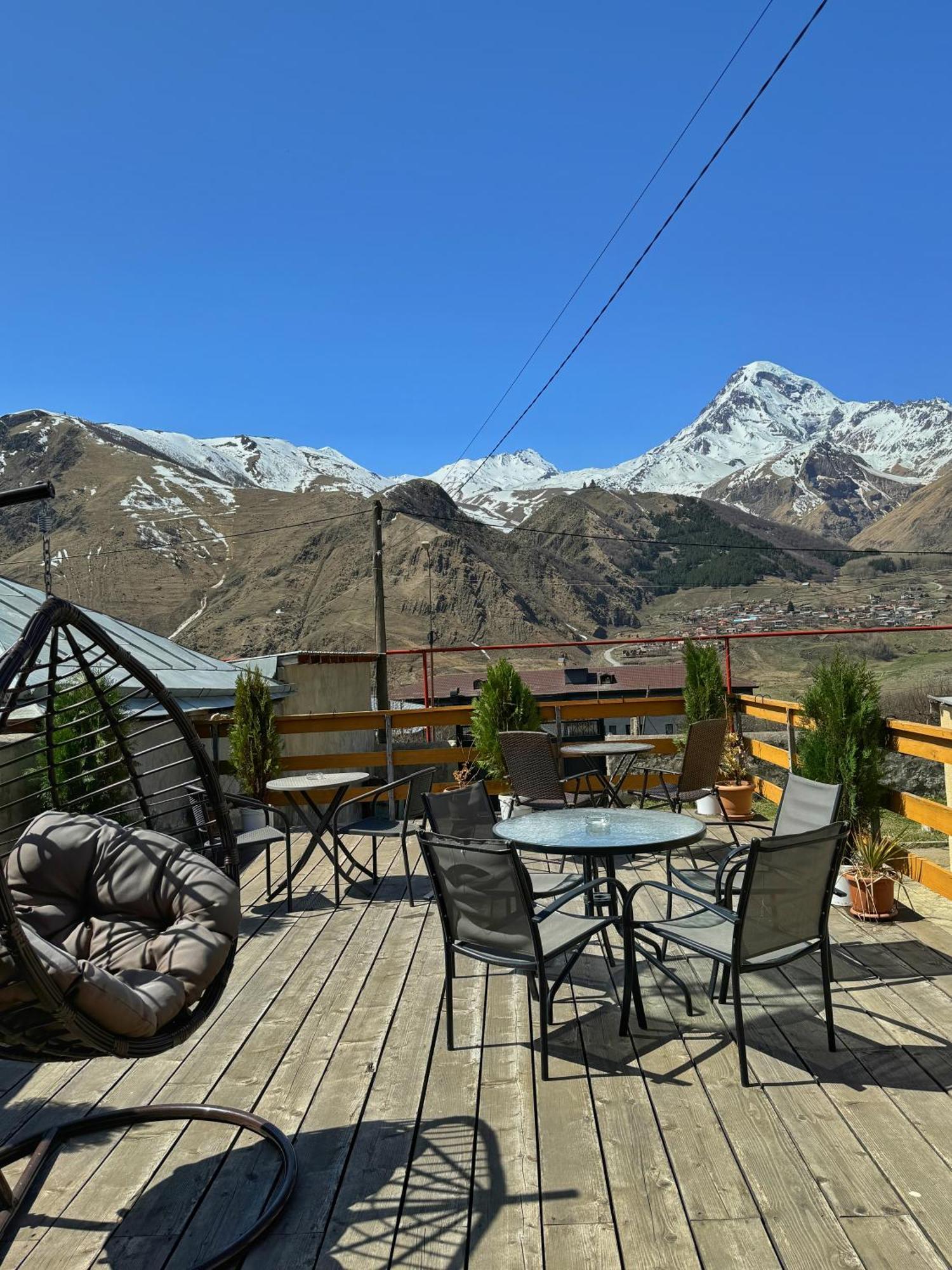 Hotel Elia Kazbegi Екстер'єр фото