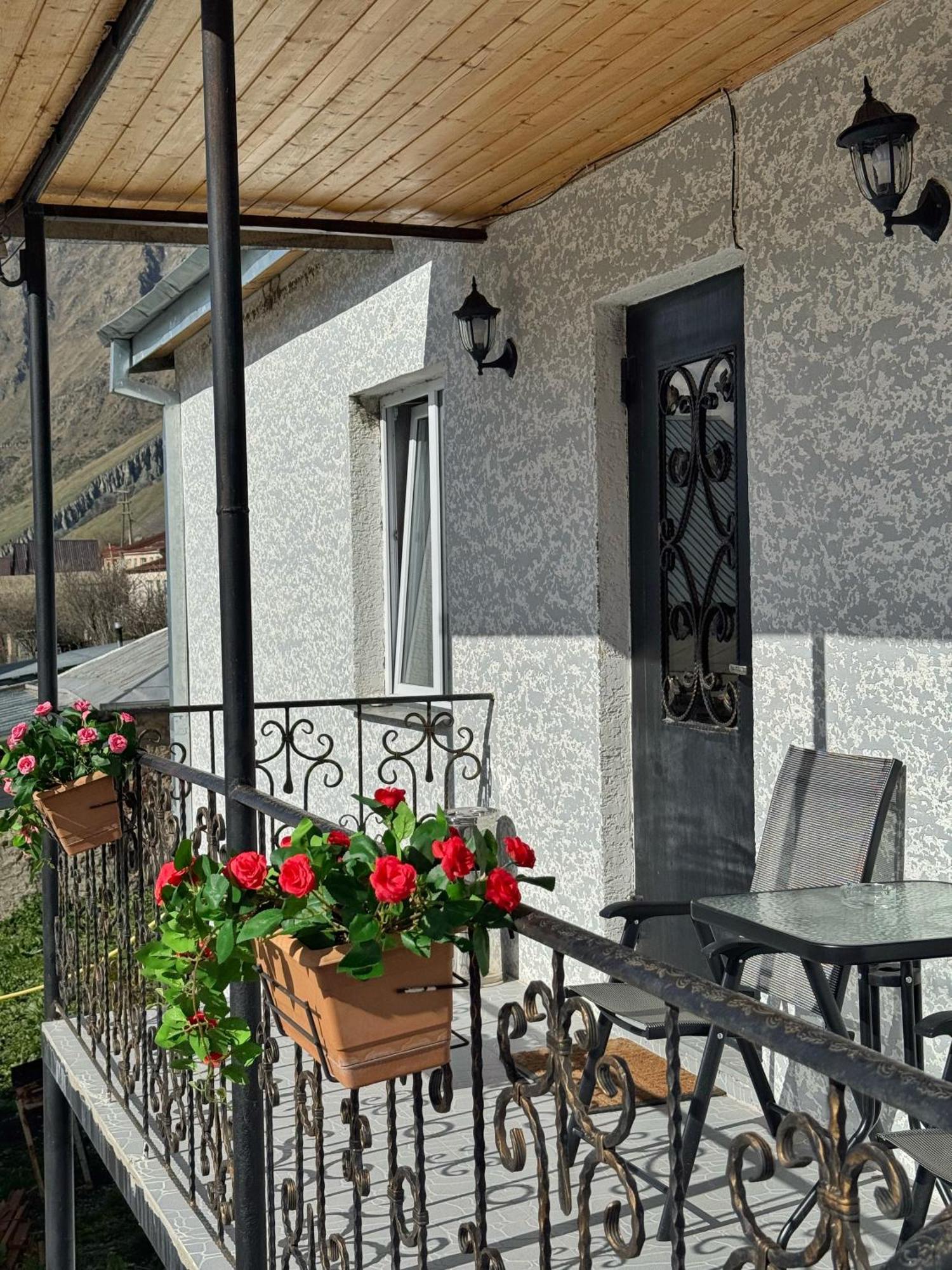 Hotel Elia Kazbegi Екстер'єр фото